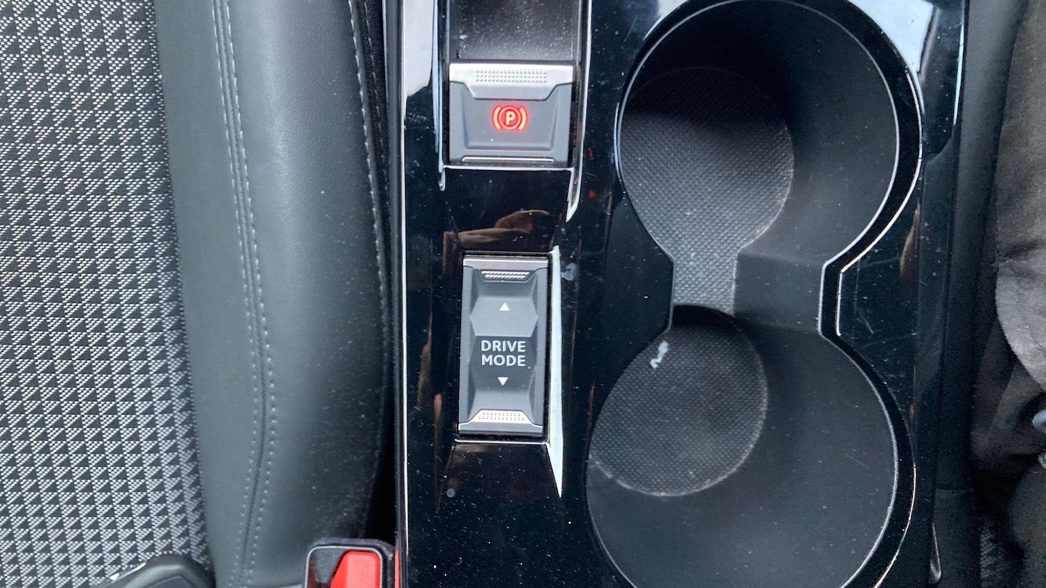 Used Peugeot 208 2022 for sale - 77004286: Photo 29