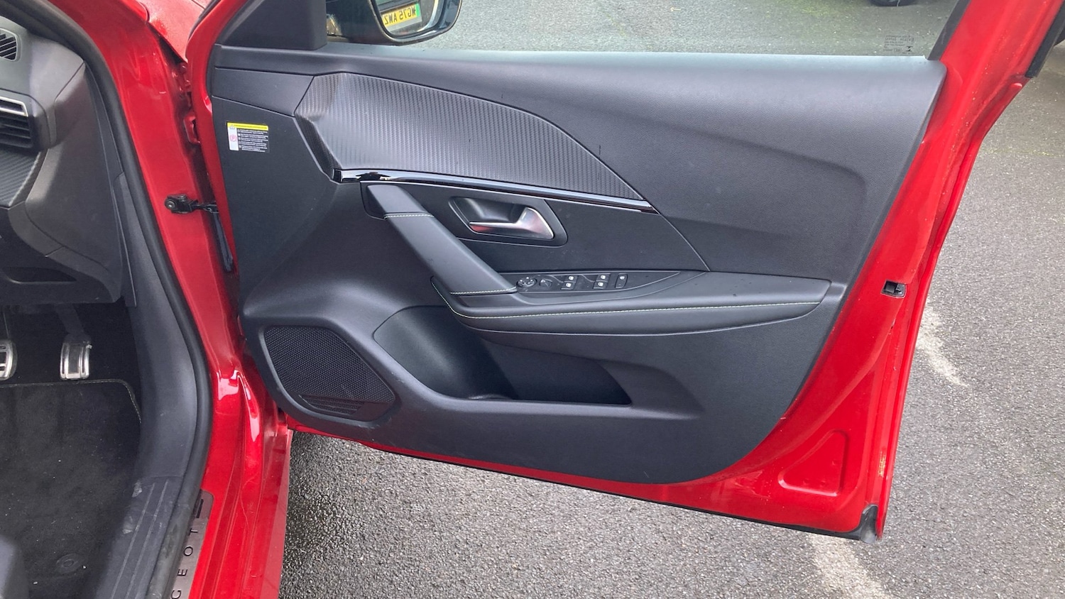 Used Peugeot 208 2022 for sale - 77004286: Photo 37