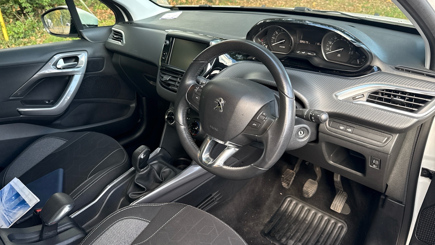Used Peugeot 2008 2017 for sale - 76366246: Photo 11