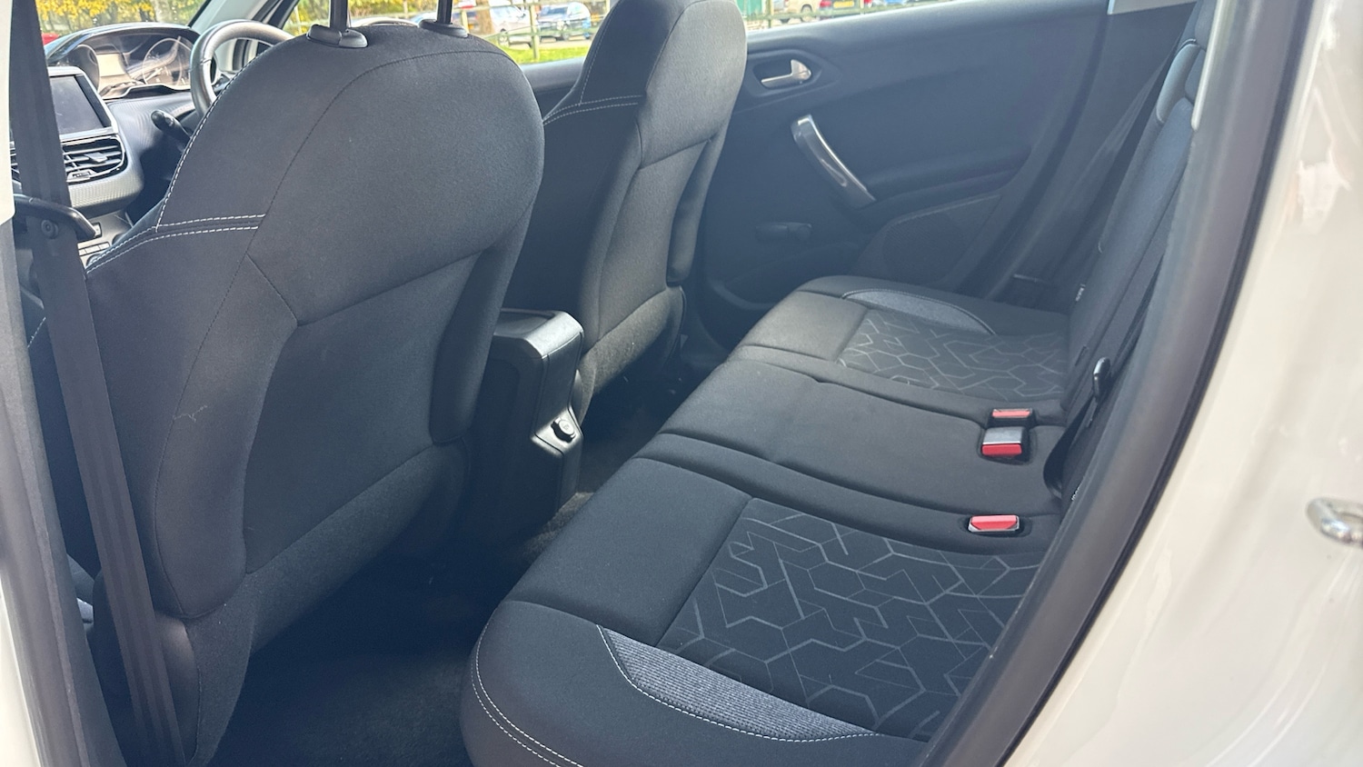 Used Peugeot 2008 2017 for sale - 76366246: Photo 16