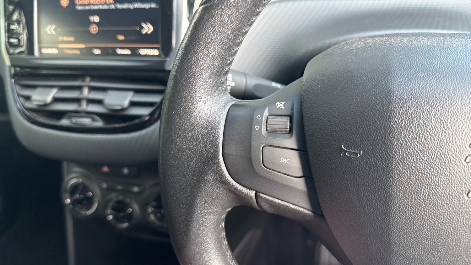 Used Peugeot 2008 2017 for sale - 76366246: Photo 21