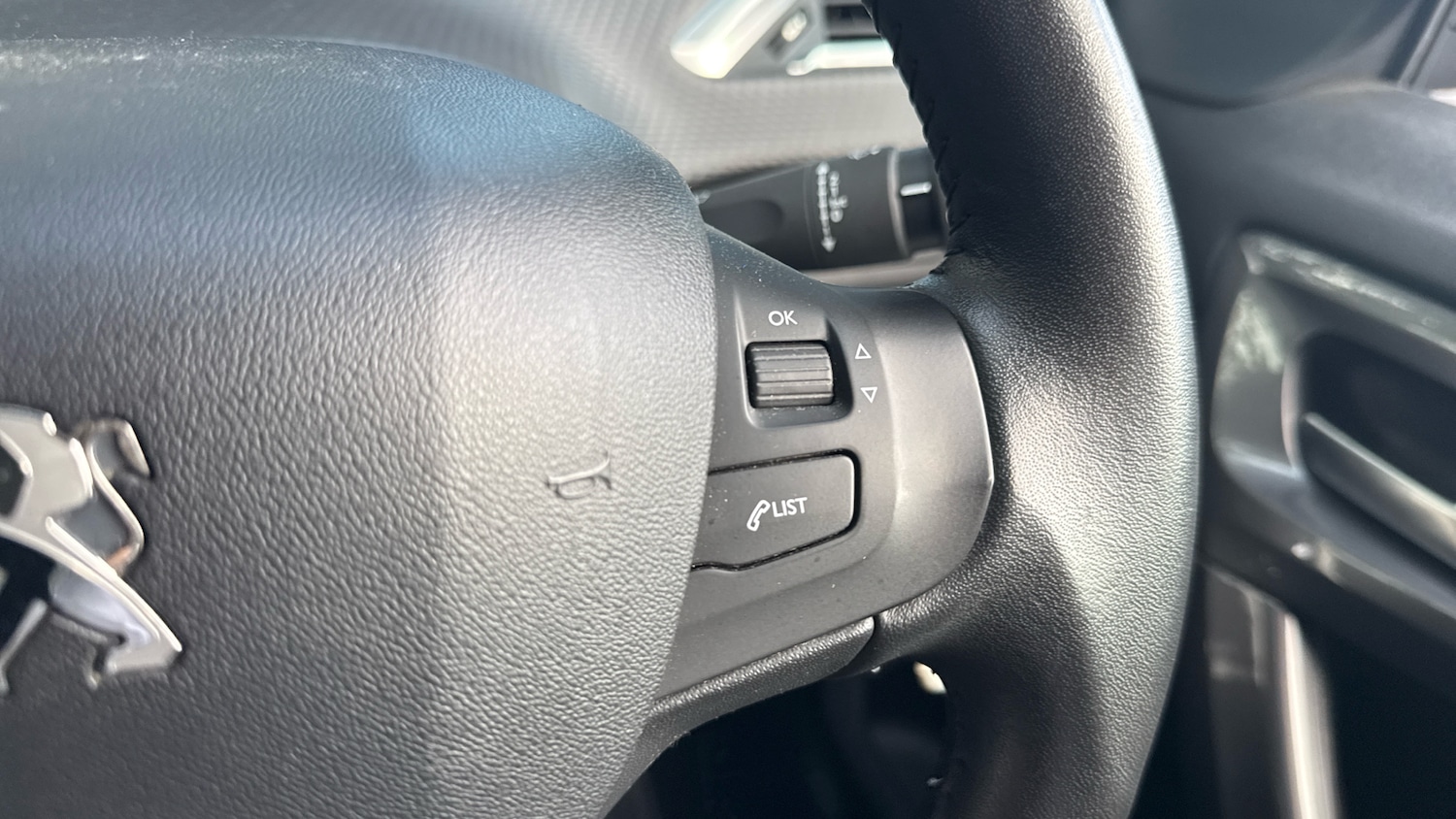 Used Peugeot 2008 2017 for sale - 76366246: Photo 22