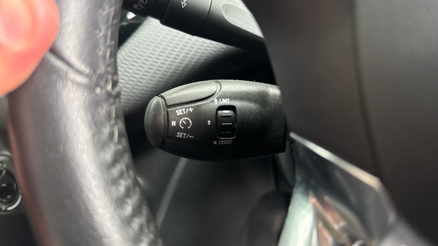 Used Peugeot 2008 2017 for sale - 76366246: Photo 35