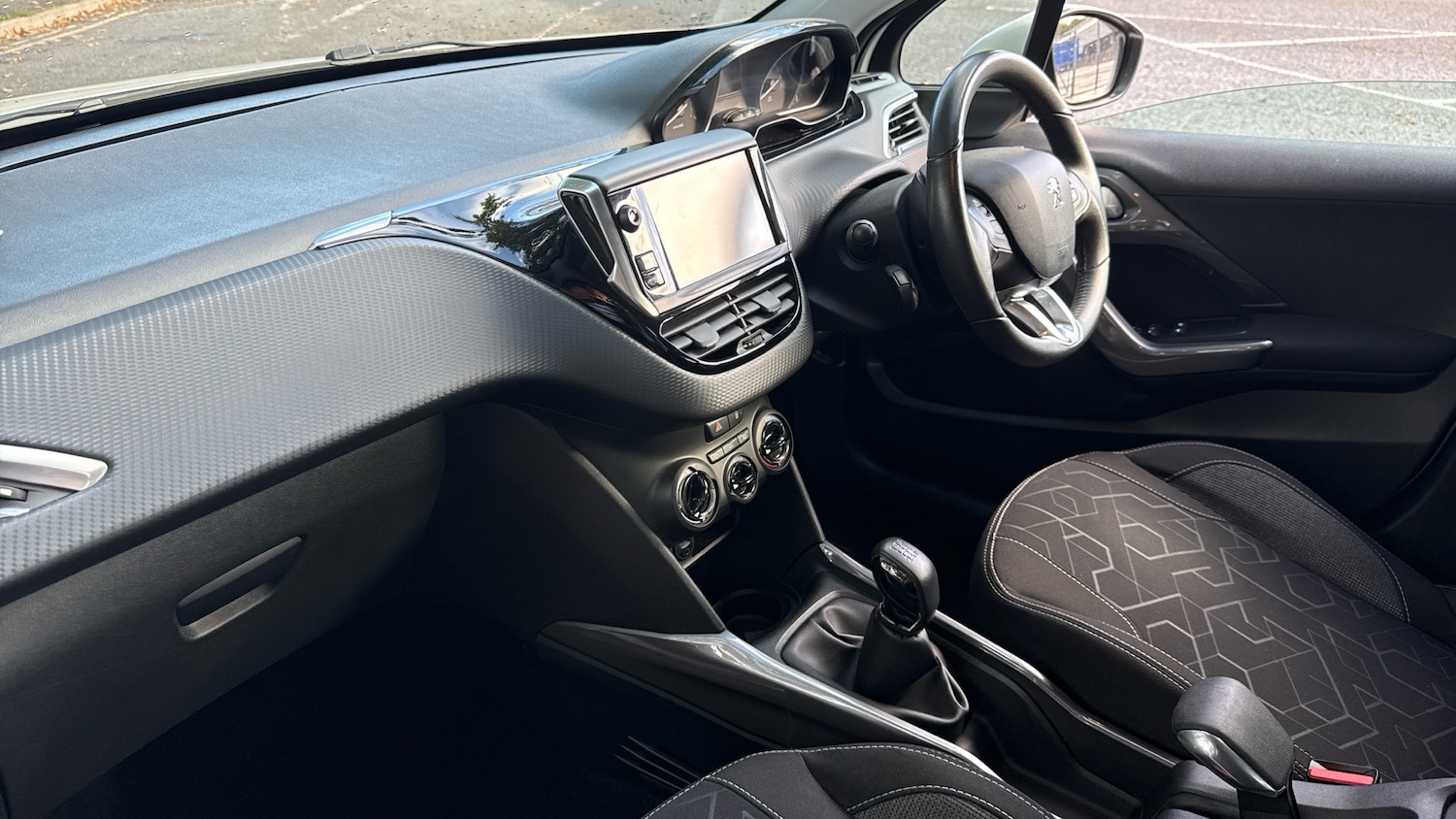 Used Peugeot 2008 2017 for sale - 76366246: Photo 9