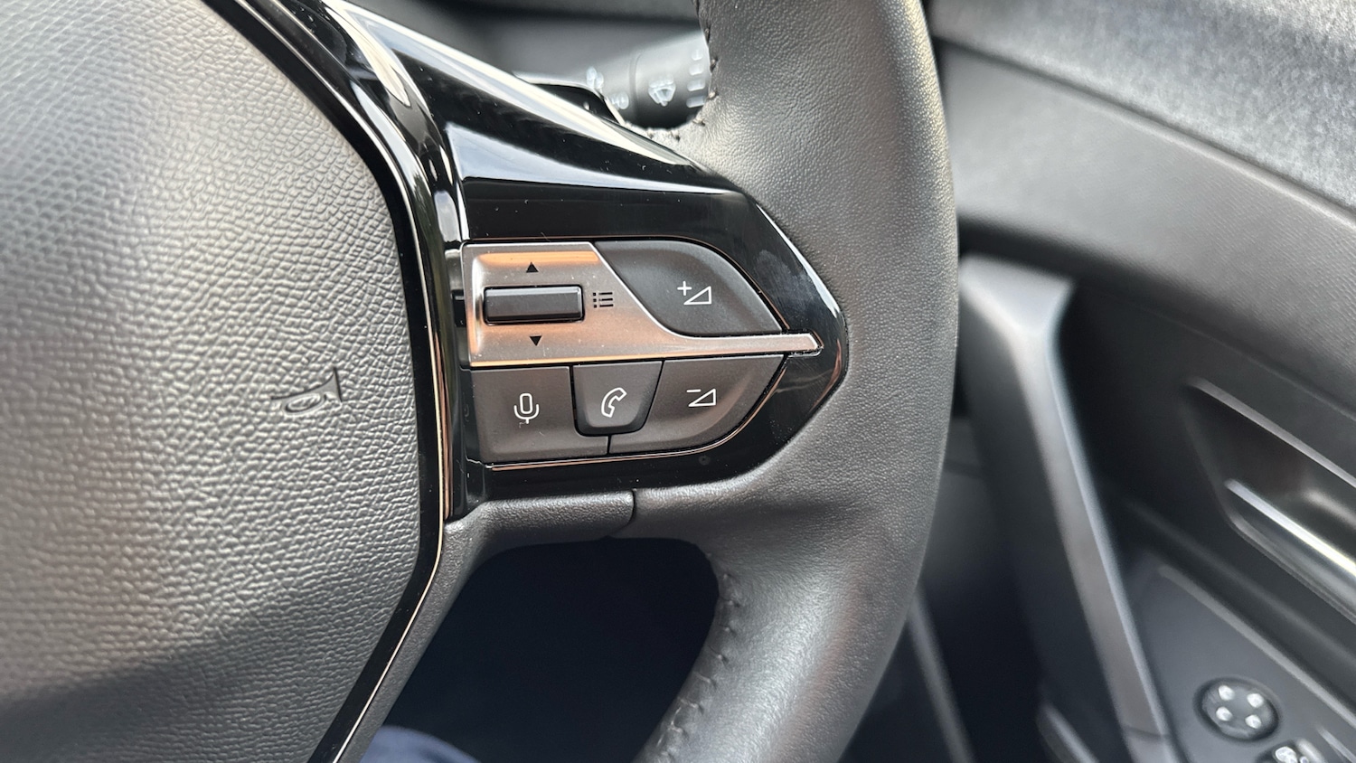 Used Peugeot 308 2022 for sale - 76131146: Photo 30