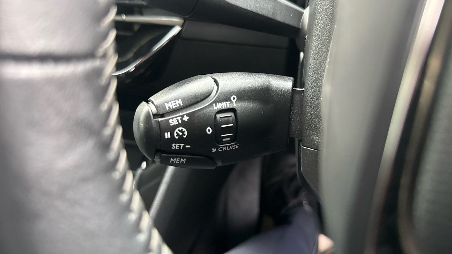 Used Peugeot 2008 2022 for sale - 76895230: Photo 19