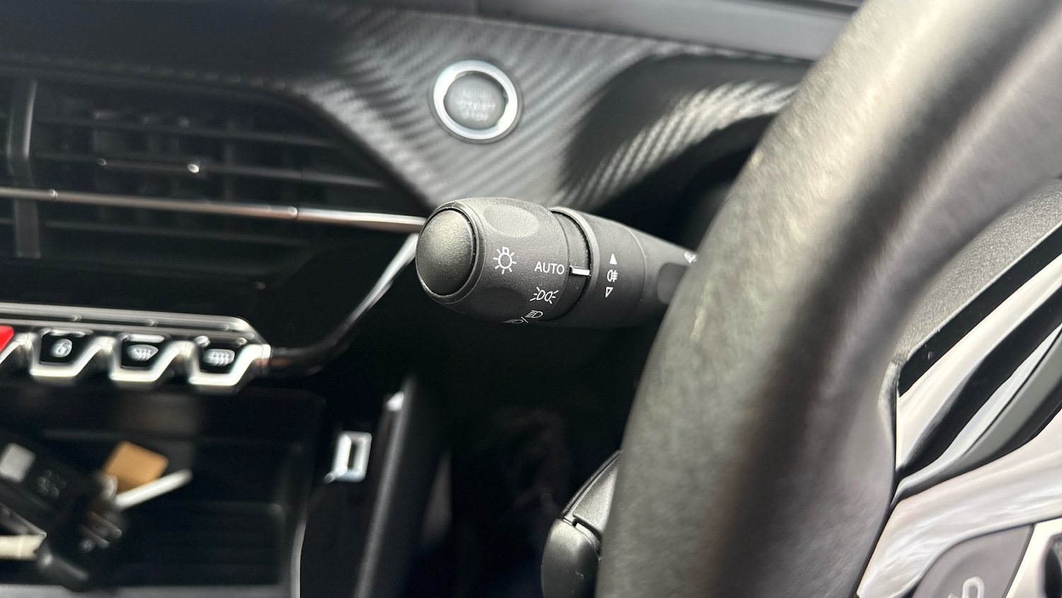 Used Peugeot 2008 2022 for sale - 76895230: Photo 26