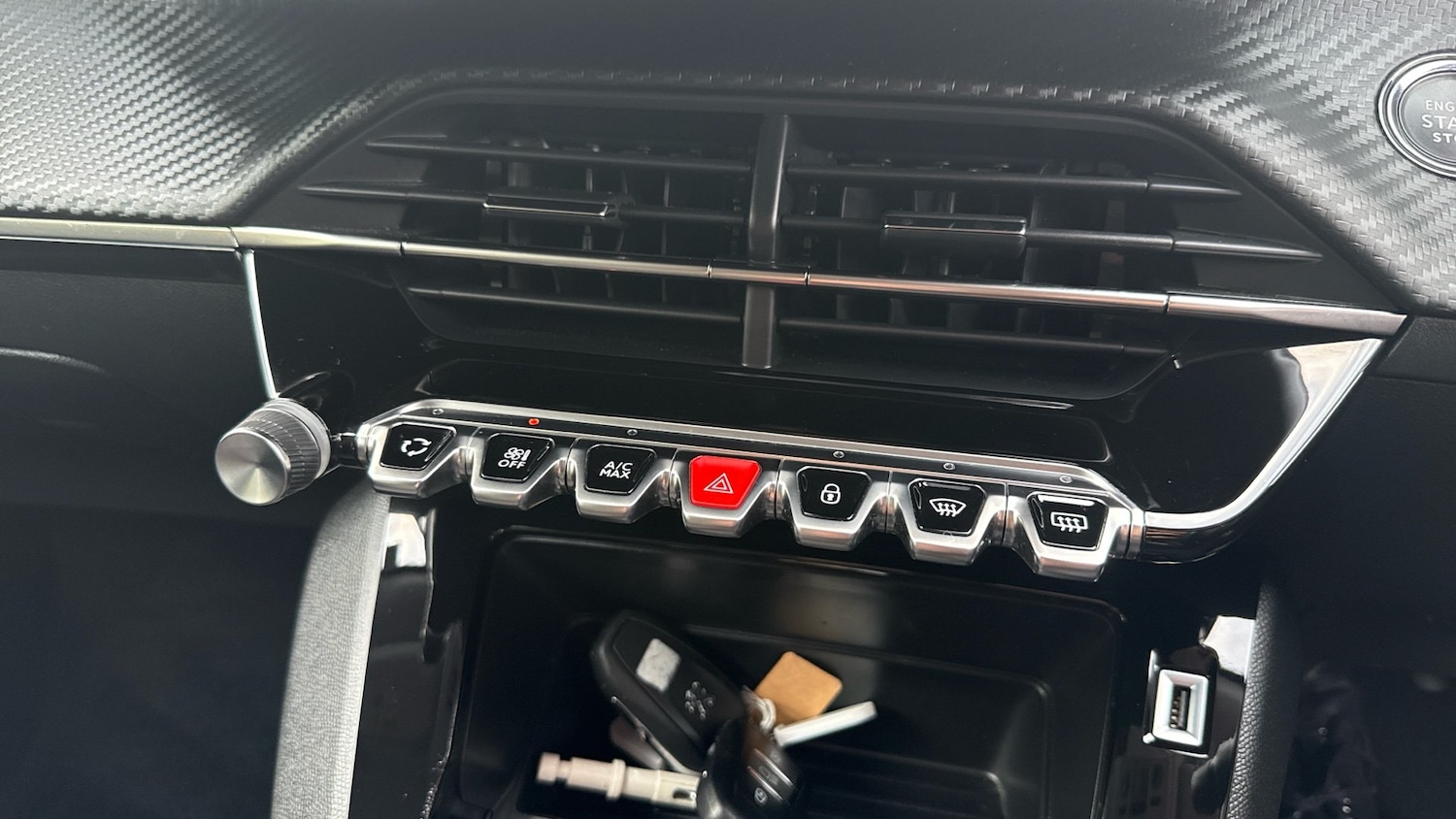 Used Peugeot 2008 2022 for sale - 76895230: Photo 34