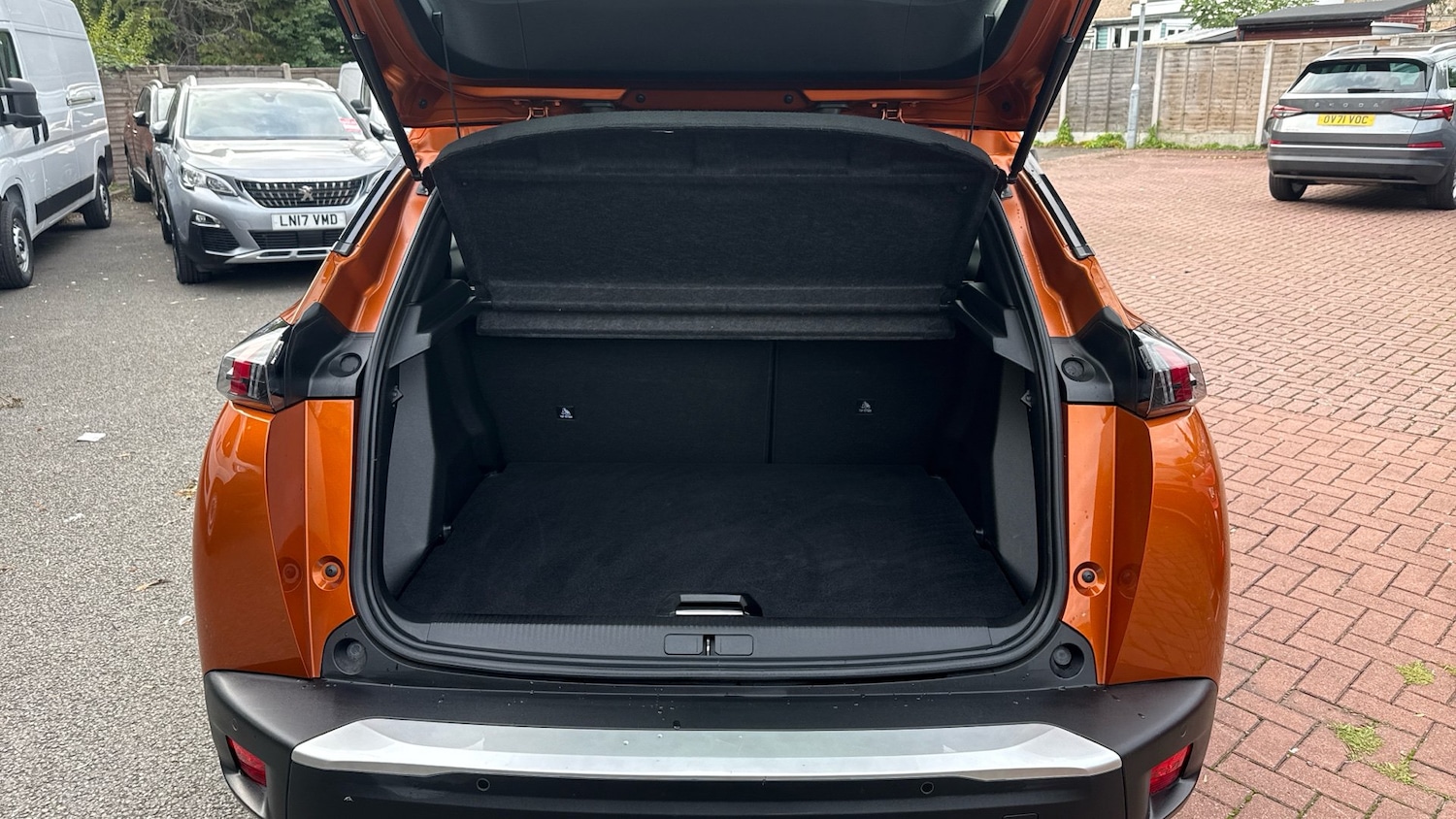 Used Peugeot 2008 2022 for sale - 76895230: Photo 4