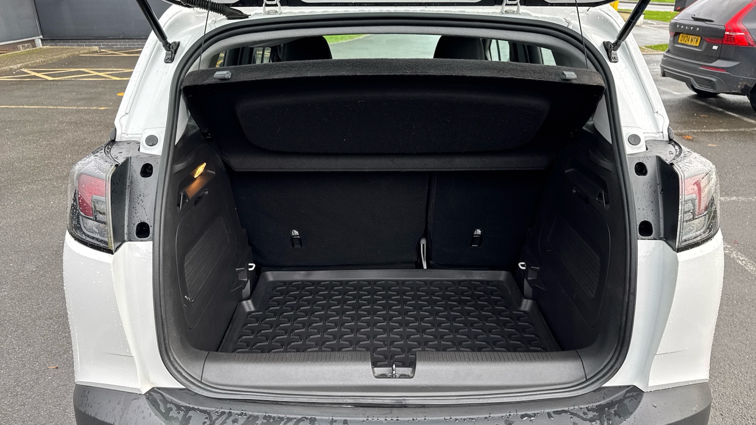 Used Vauxhall Crossland 2022 for sale - 76494421: Photo 4