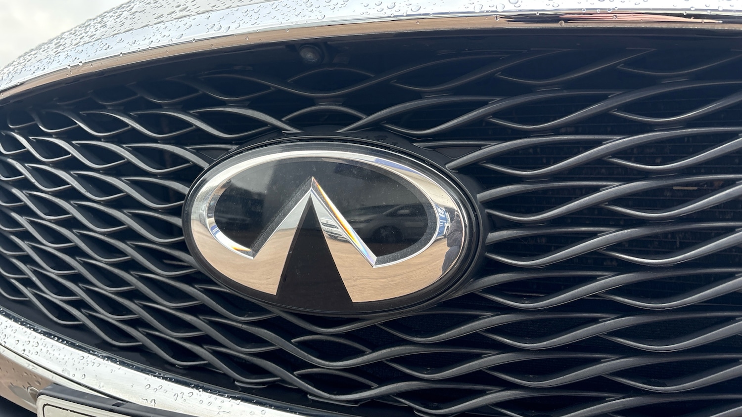 Used Infiniti QX30 2018 for sale - 77601915: Photo 39