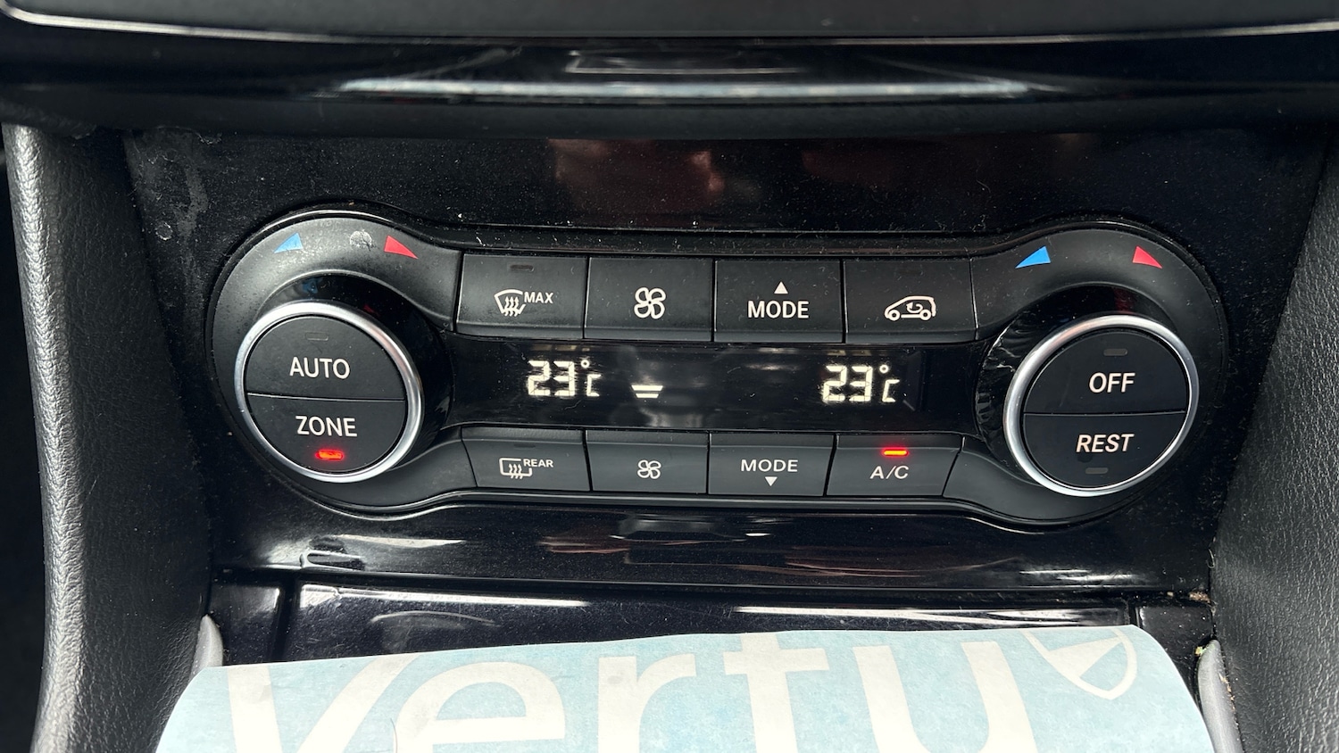 Used Infiniti QX30 2018 for sale - 77601915: Photo 48