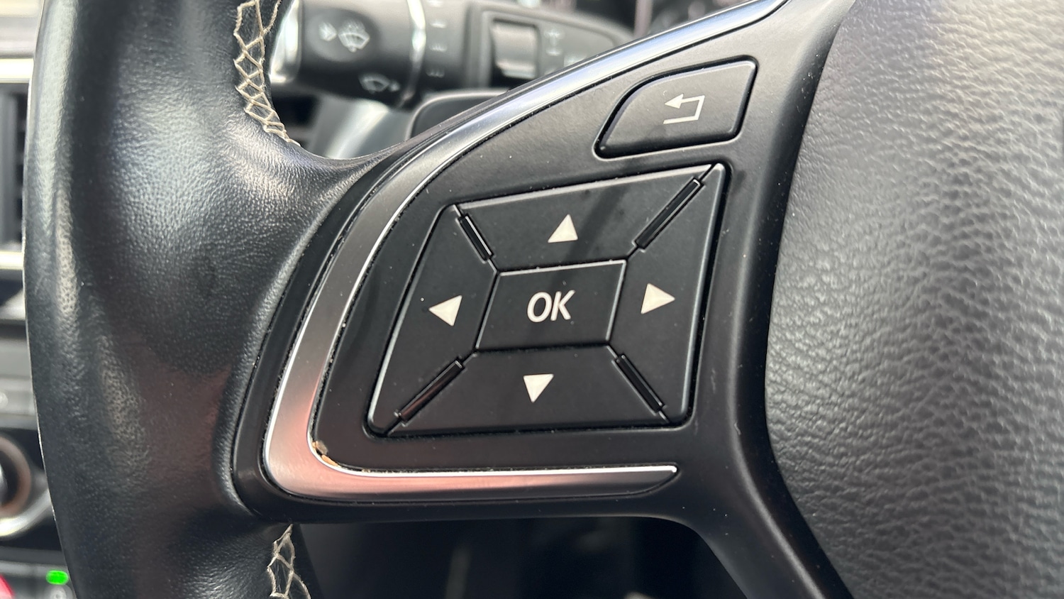 Used Infiniti QX30 2018 for sale - 77601915: Photo 53