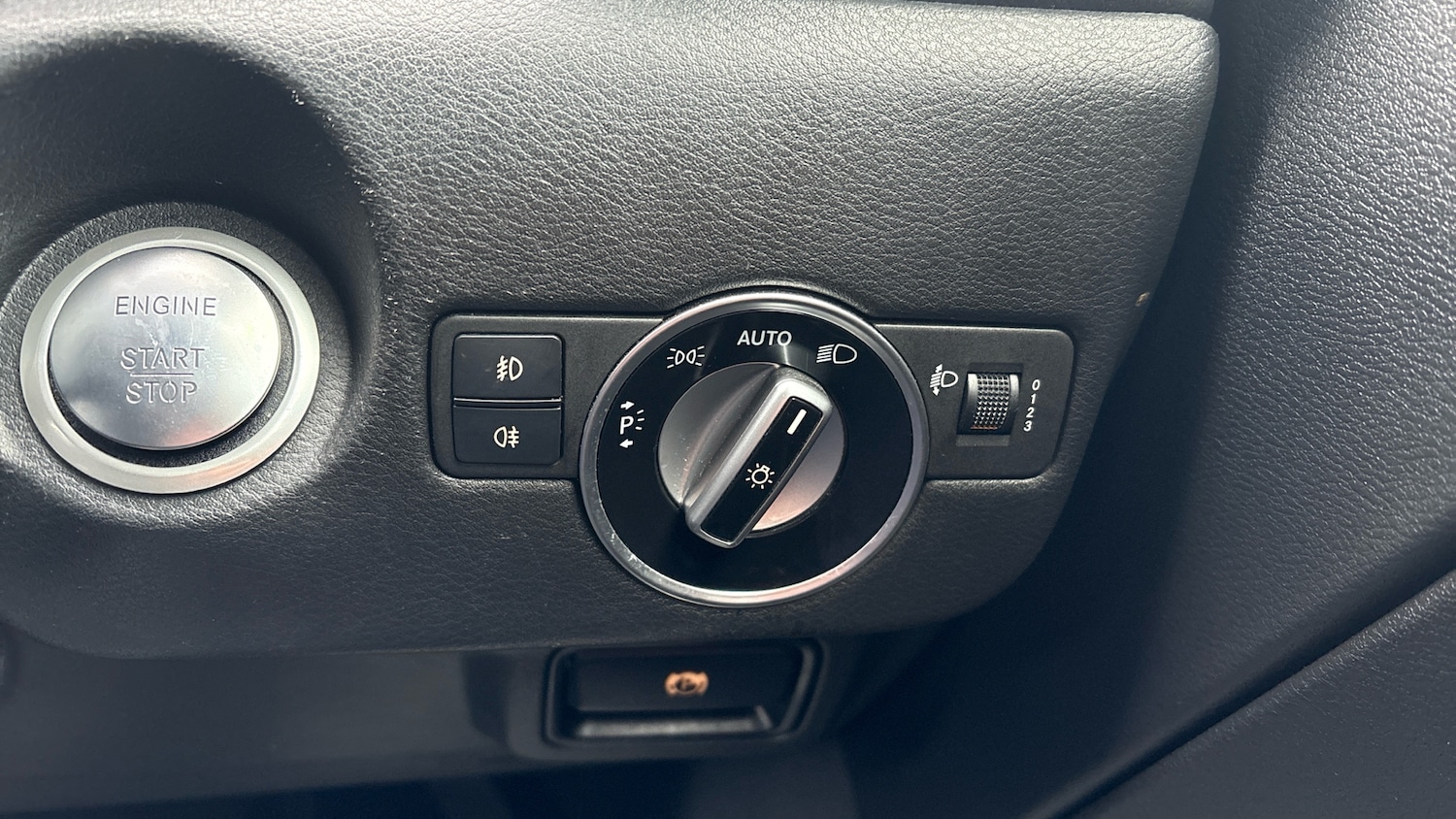 Used Infiniti QX30 2018 for sale - 77601915: Photo 58