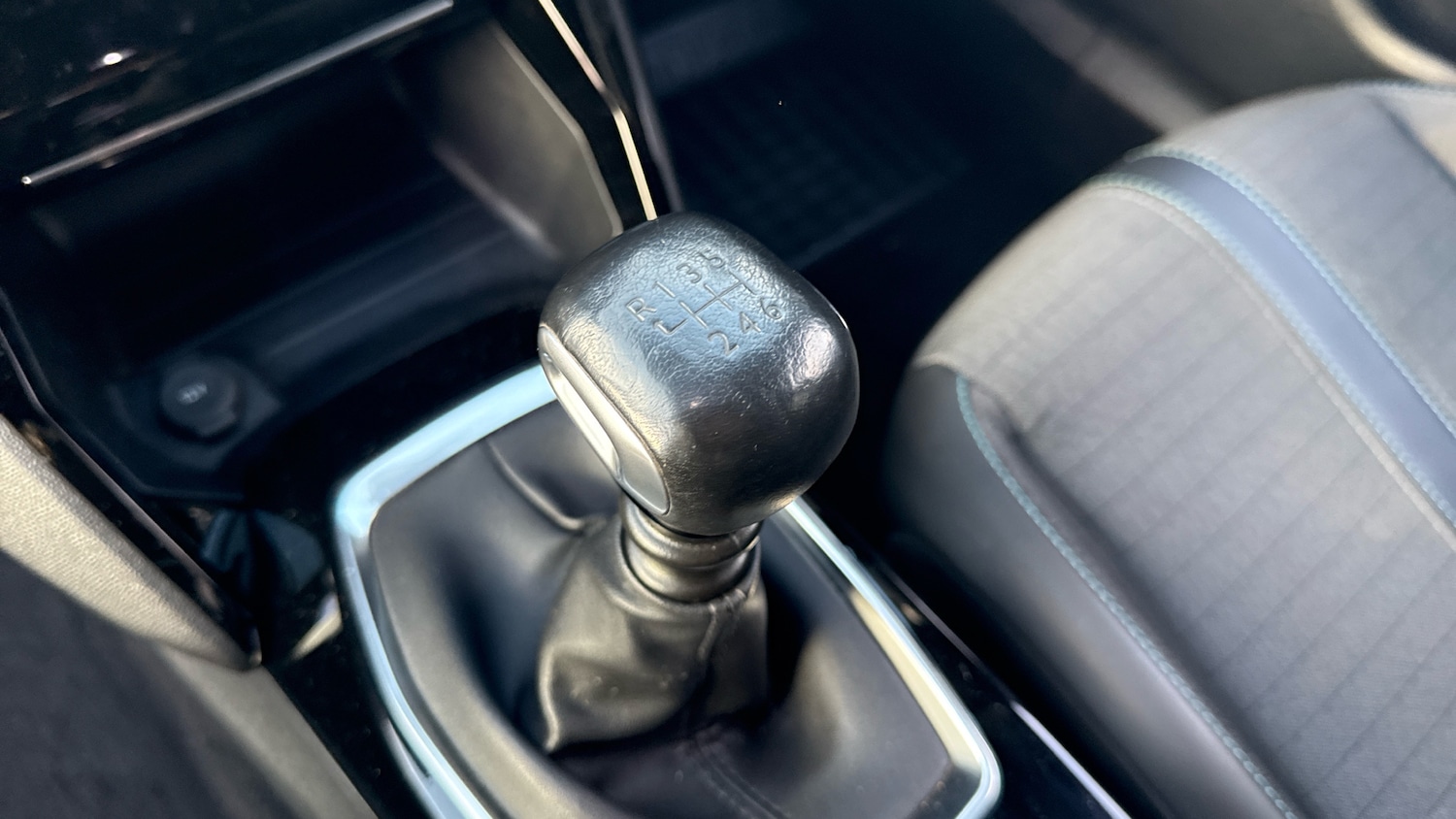 Used Peugeot 2008 2022 for sale - 76403132: Photo 13