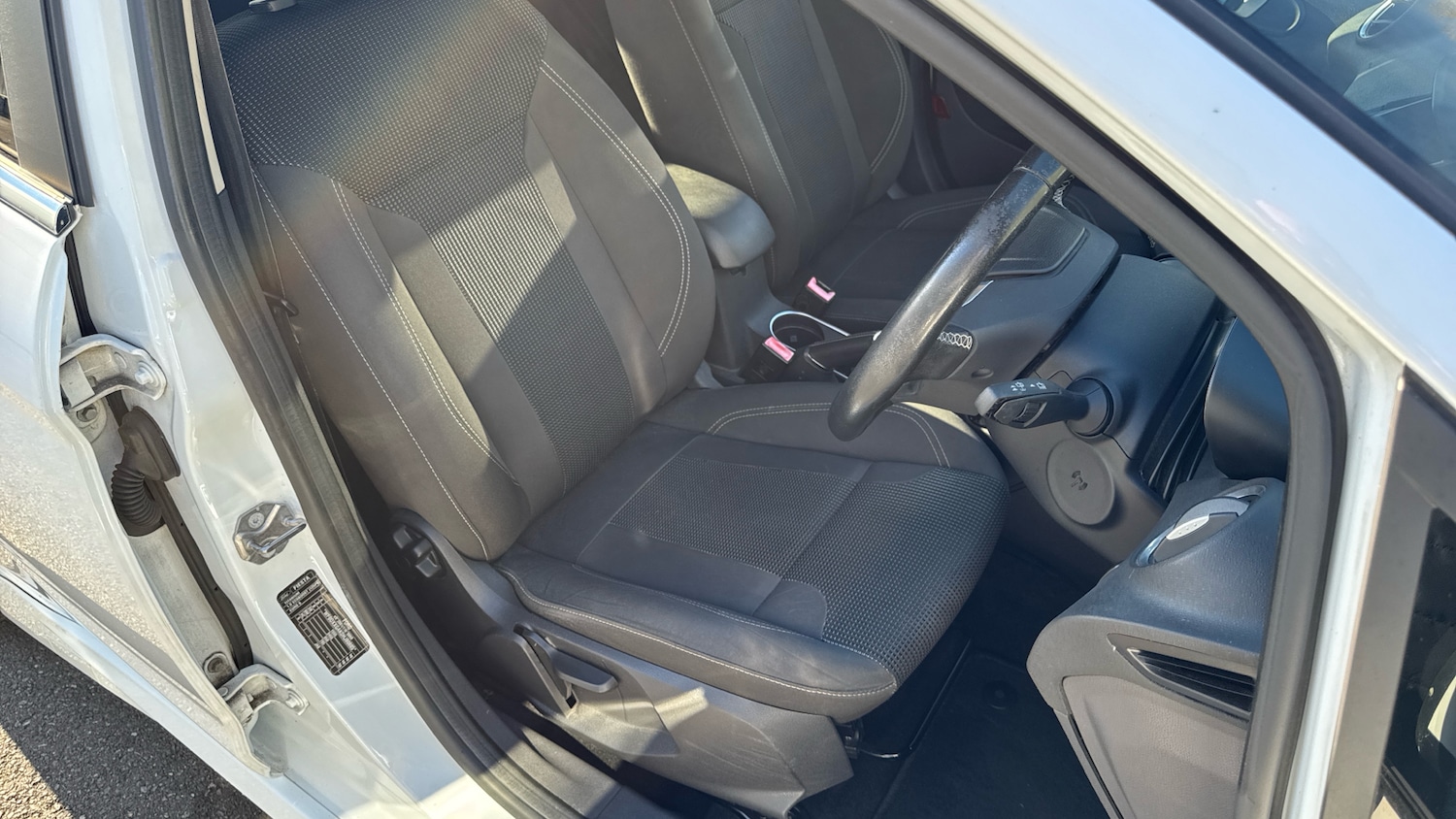 Used Ford Fiesta 2017 for sale - 76737913: Photo 31