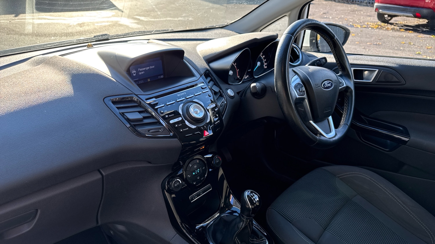 Used Ford Fiesta 2017 for sale - 76737913: Photo 9