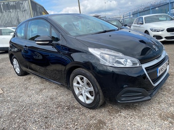 Used Peugeot 208 2015 for sale - 78307275: Photo