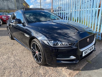 Used Jaguar XE 2017 for sale - 78879056: Photo
