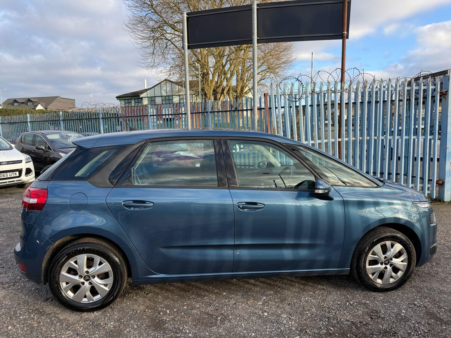 Used Citroen C4 Picasso 2015 for sale - 77898672: Photo 5