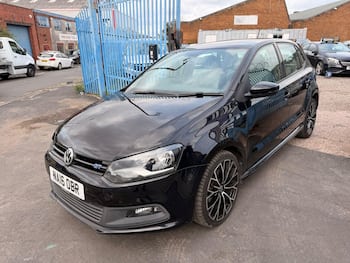 Used Volkswagen Polo 2016 for sale - 79874442: Photo