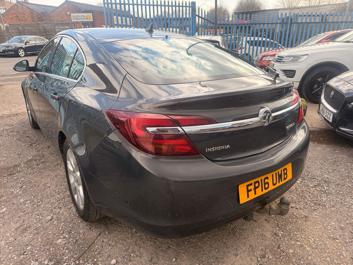 Used Vauxhall Insignia 2016 for sale - 78086405: Photo 2