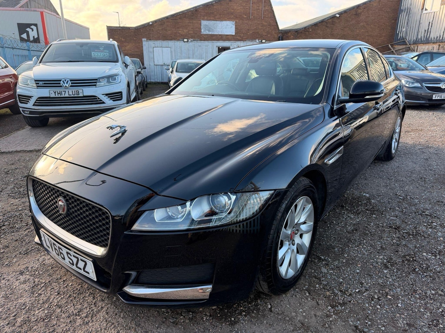 Used Jaguar XF 2016 for sale - 77892940: Photo 7