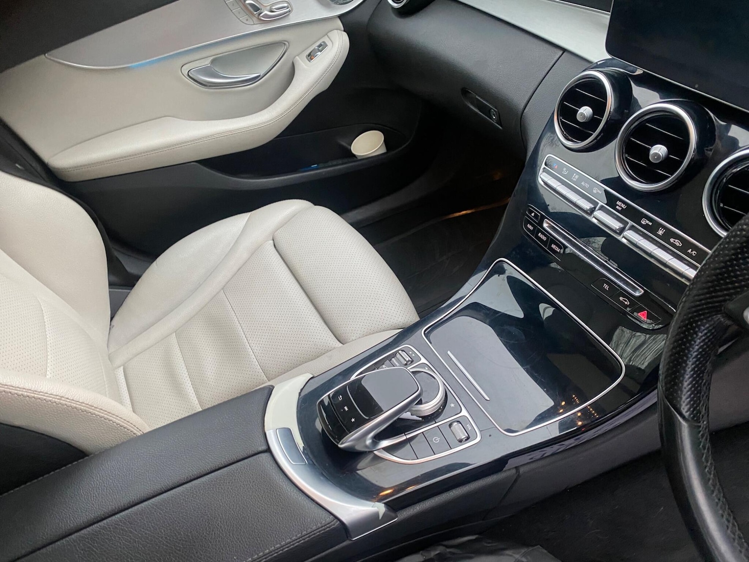 Used Mercedes-Benz C Class 2016 for sale - 77799123: Photo 4