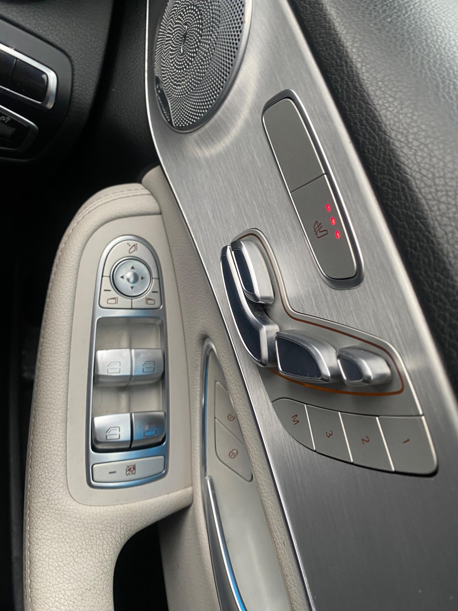 Used Mercedes-Benz C Class 2016 for sale - 77799123: Photo 8