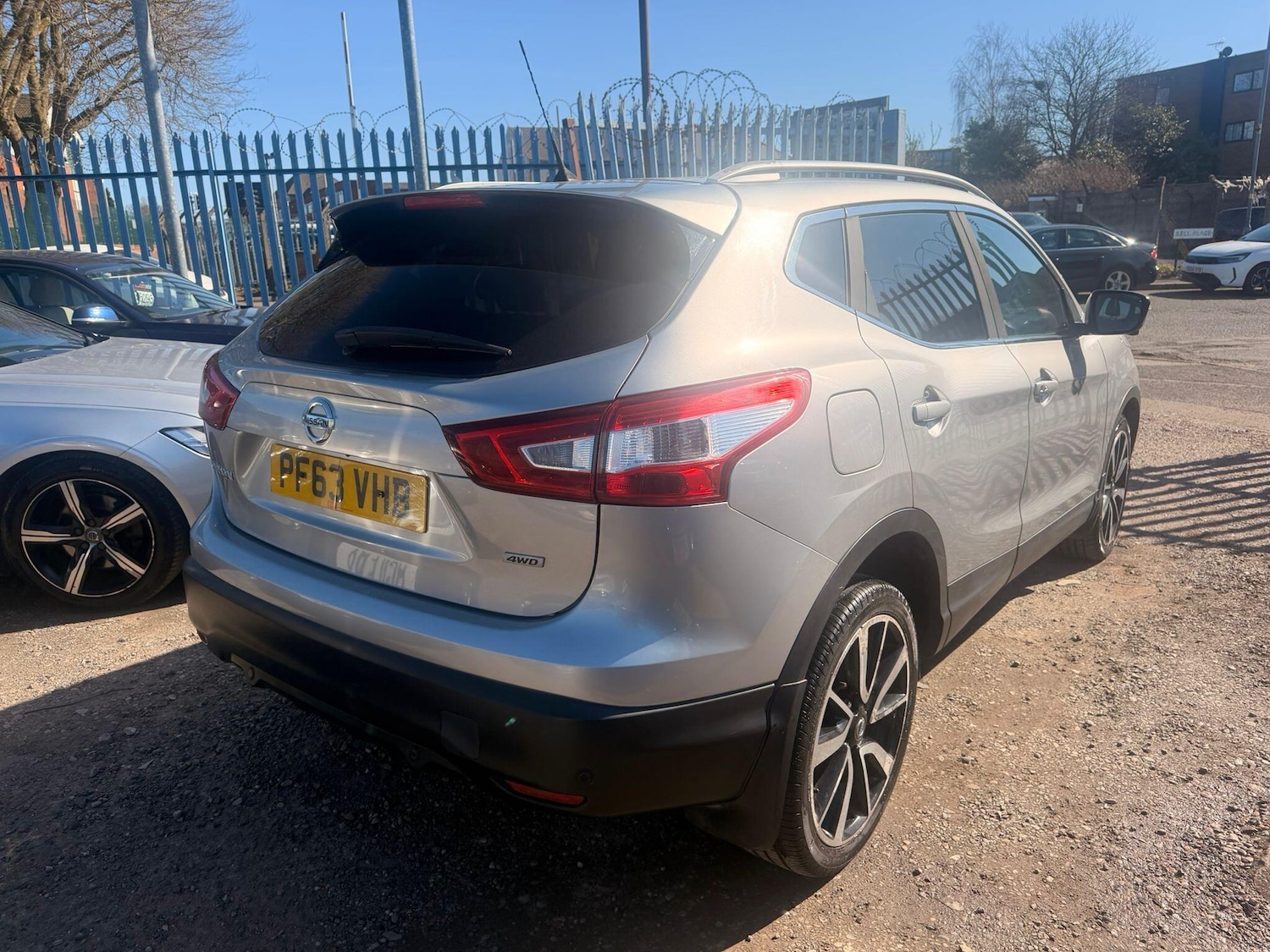 Used Nissan Qashqai for sale - 77970404: Photo 3