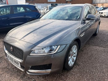 Used Jaguar XF 2018 for sale - 79831450: Photo