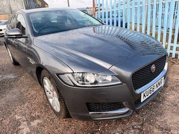 Used Jaguar XF 2018 for sale - 79831450: Photo