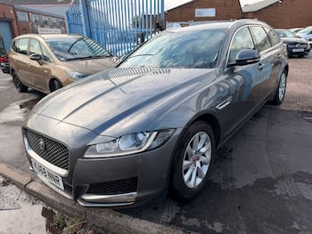 Used Jaguar XF 2018 for sale - 79831450: Photo