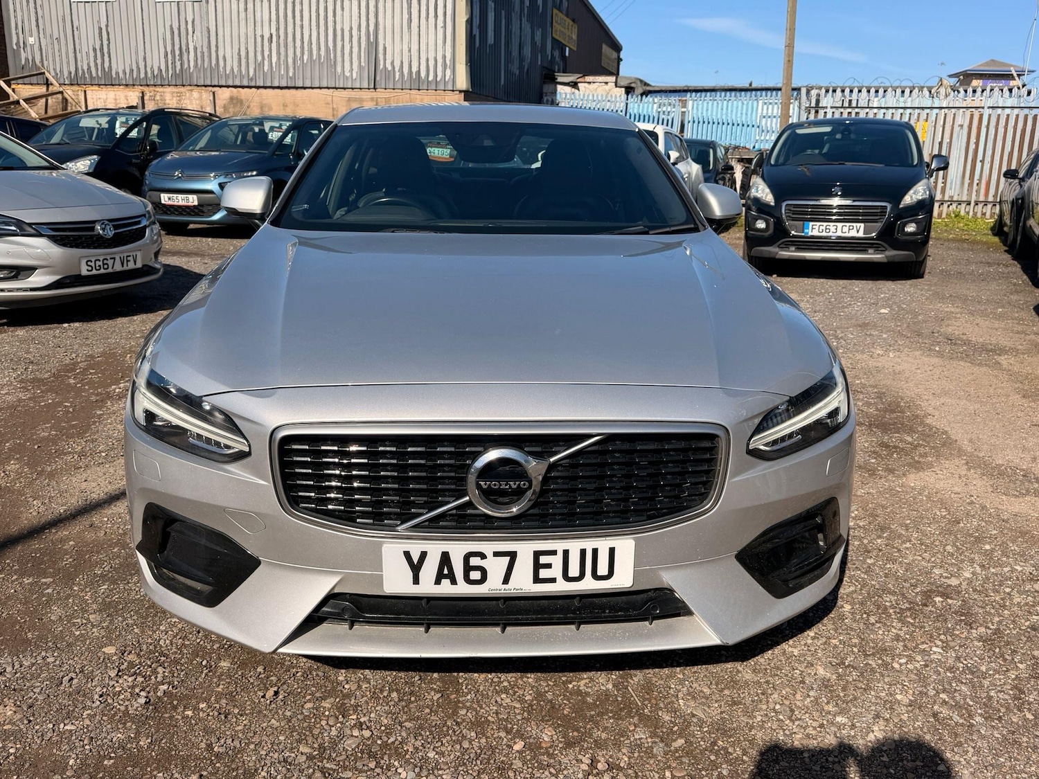 Used Volvo S90 2018 for sale - 77970216: Photo 2