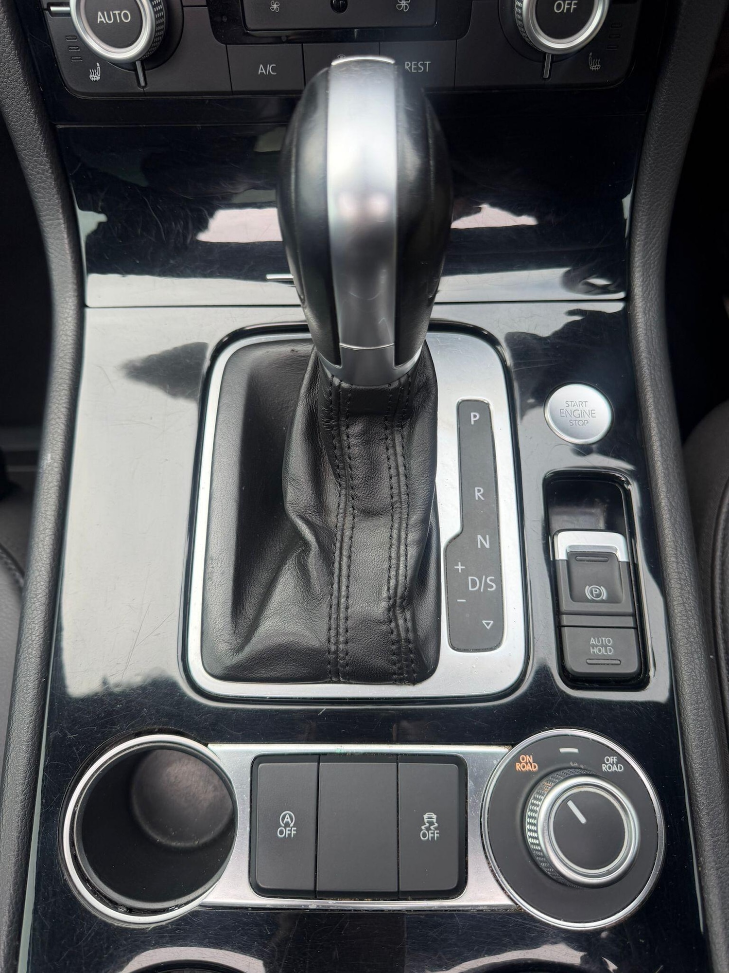 Used Volkswagen Touareg 2017 for sale - 77752875: Photo 12