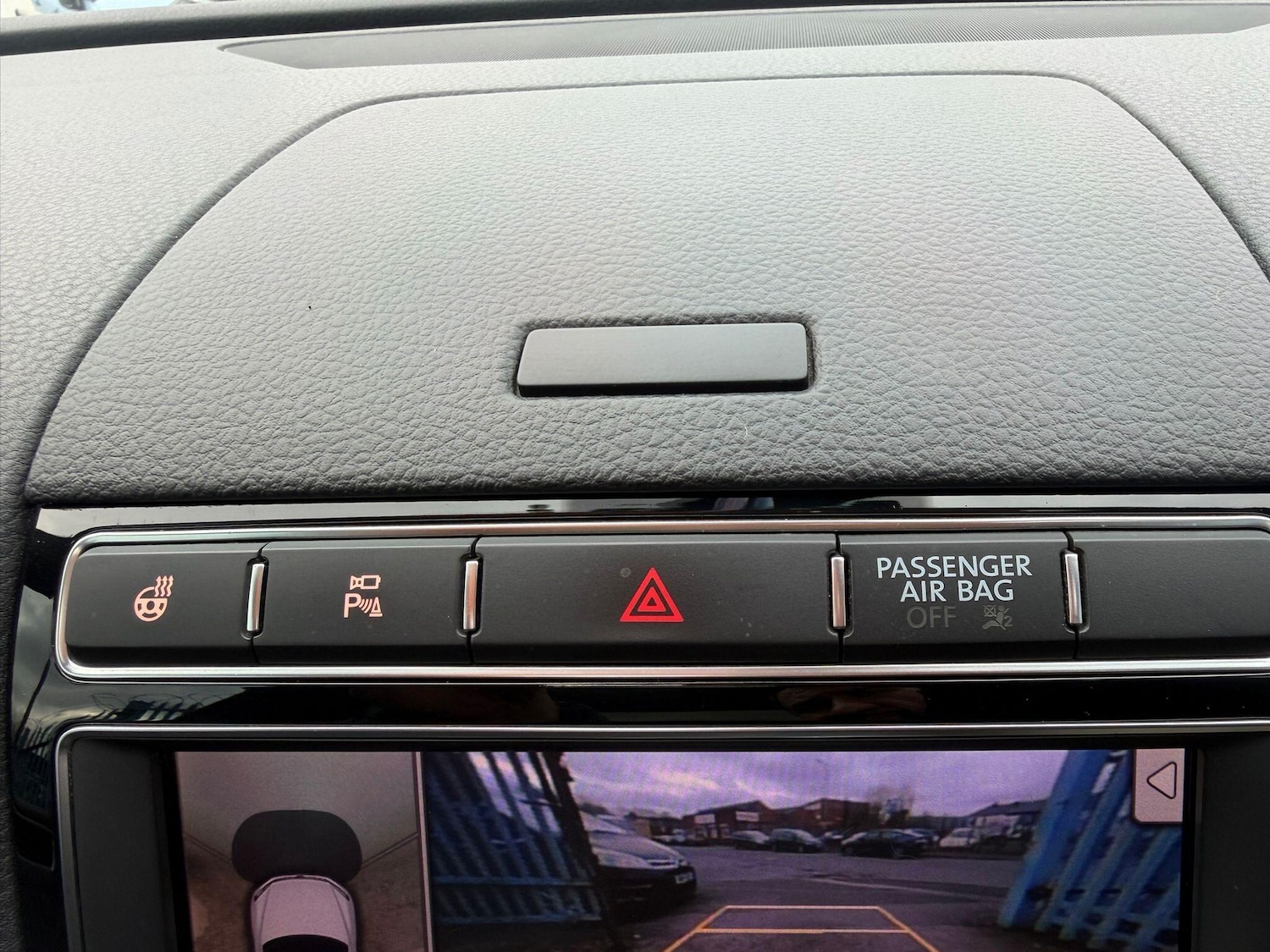 Used Volkswagen Touareg 2017 for sale - 77752875: Photo 17