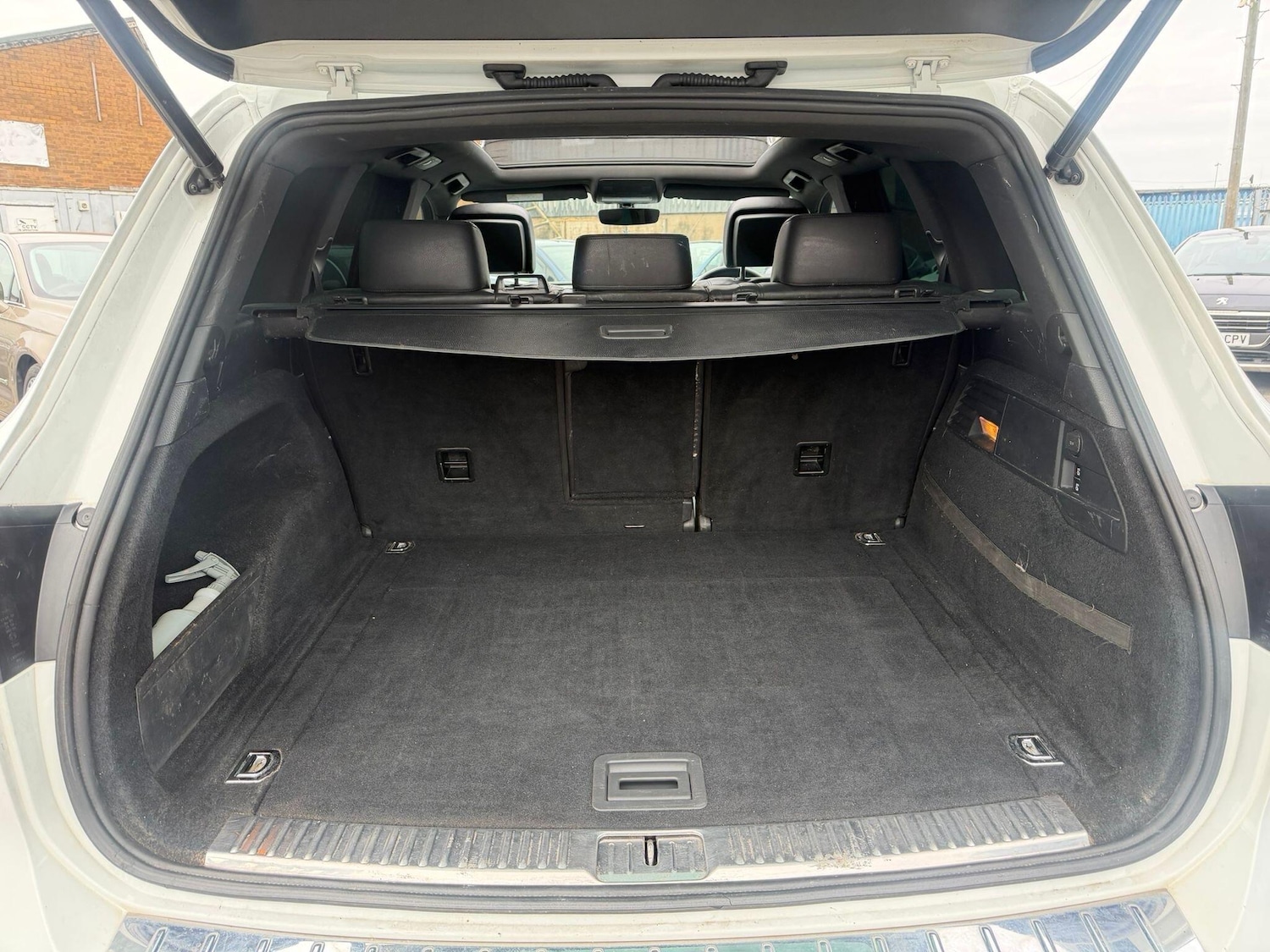 Used Volkswagen Touareg 2017 for sale - 77752875: Photo 21