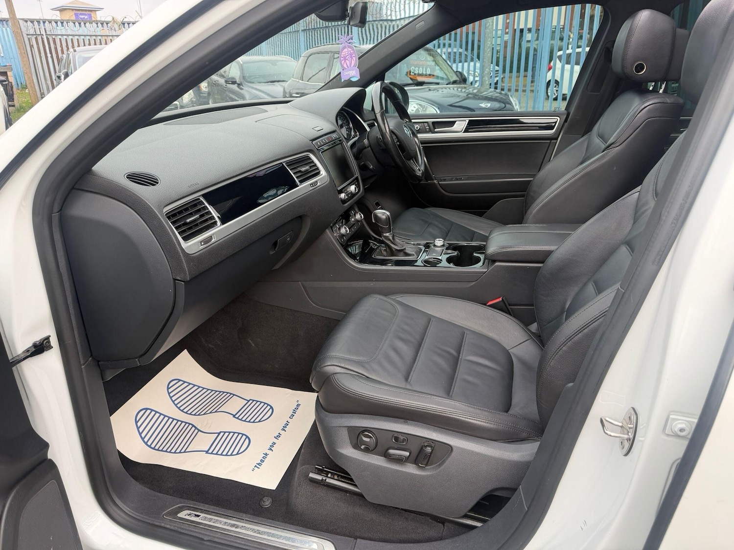 Used Volkswagen Touareg 2017 for sale - 77752875: Photo 5