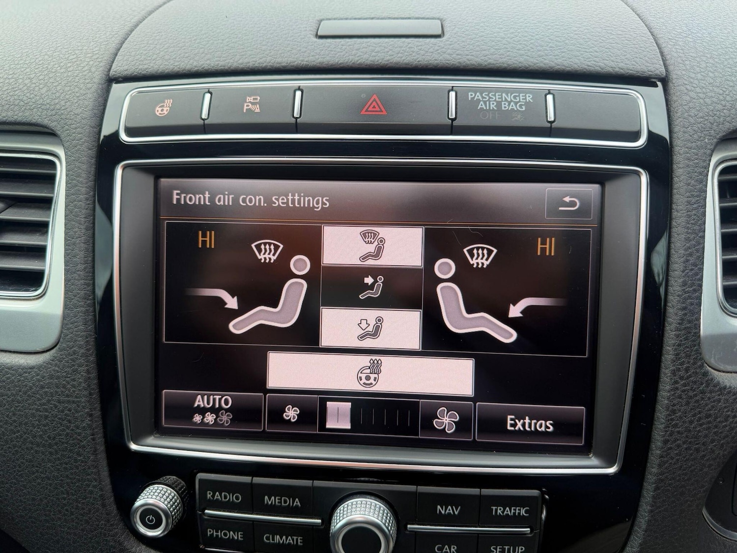 Used Volkswagen Touareg 2017 for sale - 77752875: Photo 8