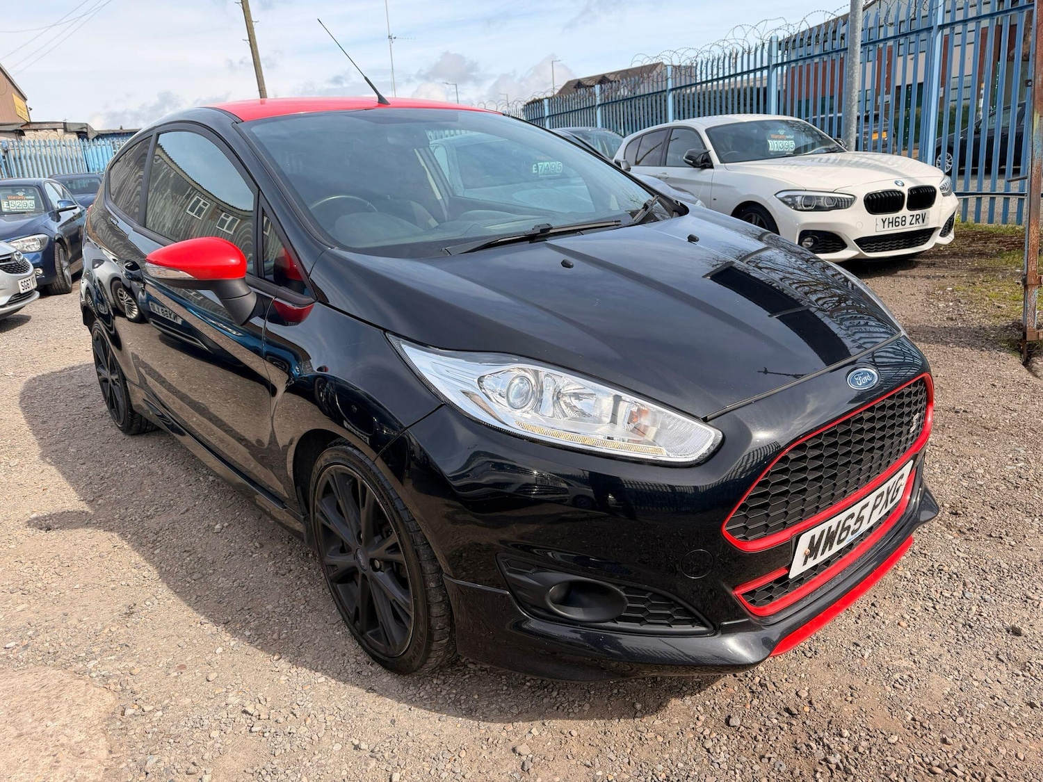Used Ford Fiesta 2015 for sale - 78157157: Photo 1