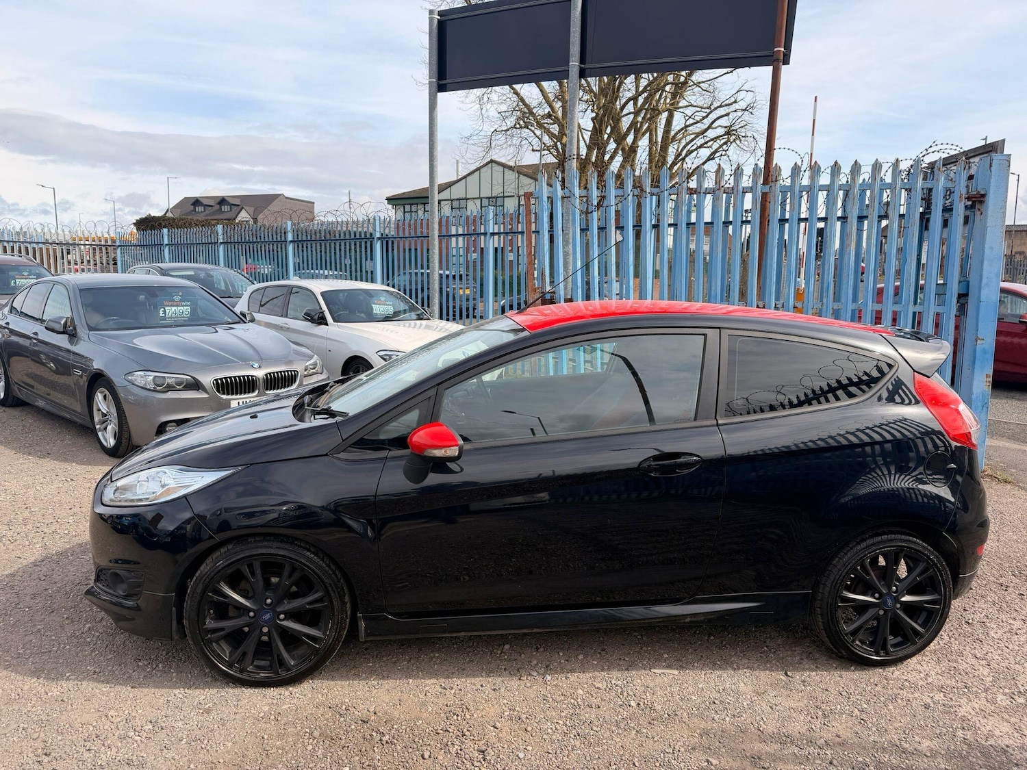 Used Ford Fiesta 2015 for sale - 78157157: Photo 10