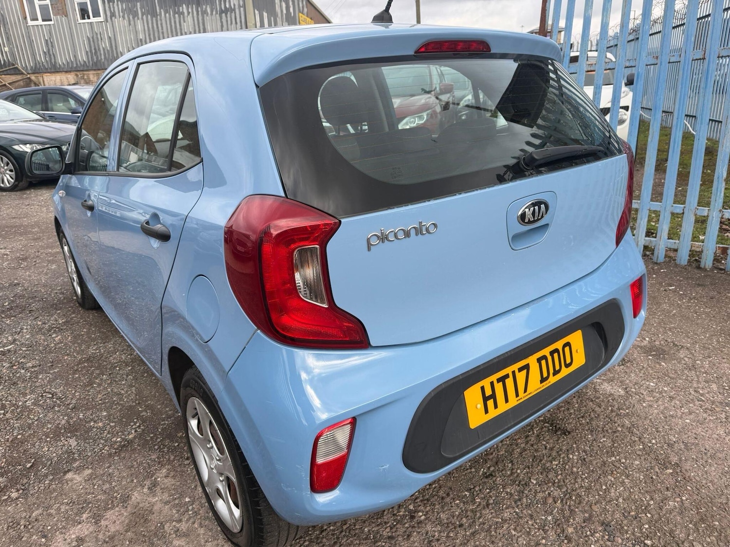 Used Kia Picanto 2017 for sale - 77683508: Photo 2