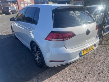 Used Volkswagen Golf 2018 for sale - 79337163: Photo