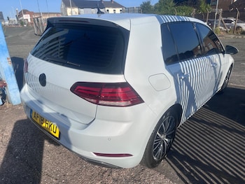 Used Volkswagen Golf 2018 for sale - 79337163: Photo