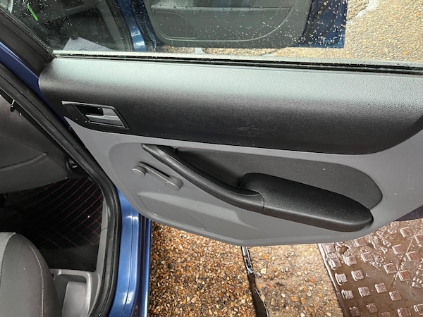 Used Ford Focus 2008 for sale - 73916393: Photo 38