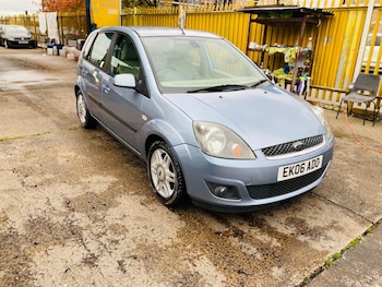 2006 (06) - 1.6 Ghia 5dr Auto