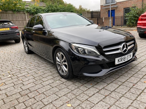 Used Mercedes-Benz C Class 2018 for sale - 76270957: Photo 1