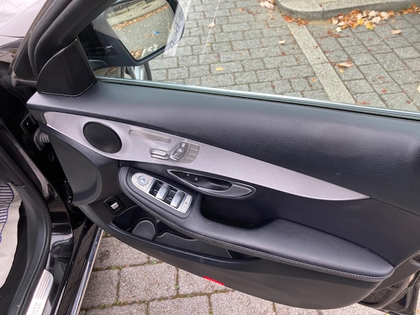Used Mercedes-Benz C Class 2018 for sale - 76270957: Photo 33