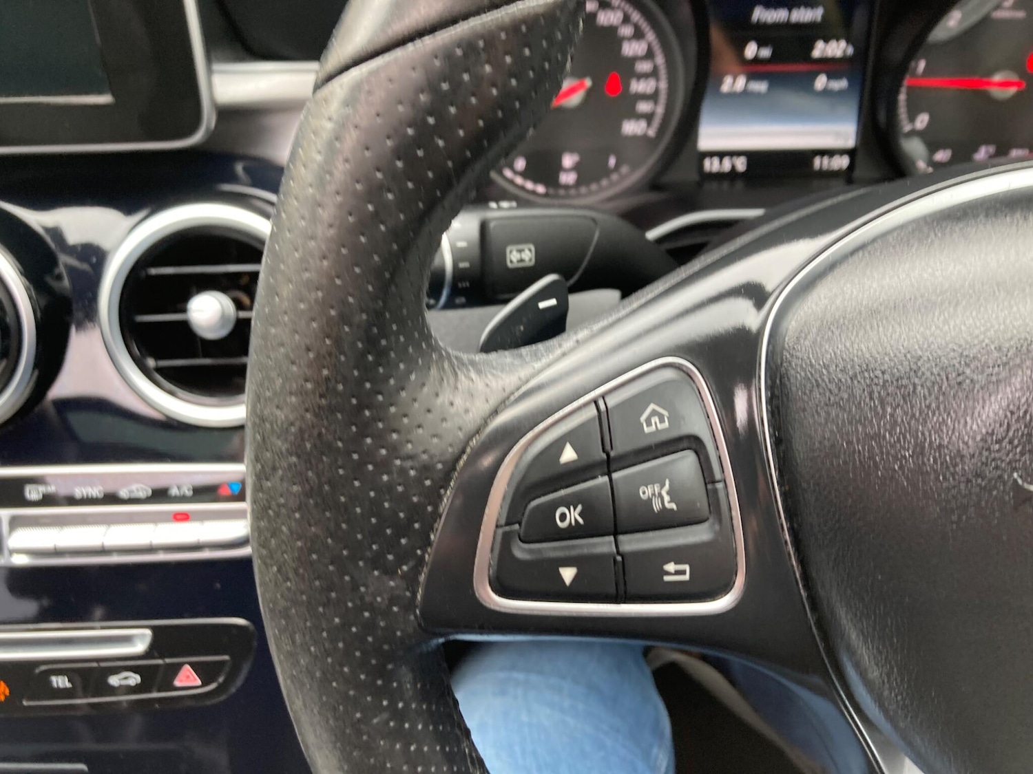 Used Mercedes-Benz C Class 2018 for sale - 76270957: Photo 49