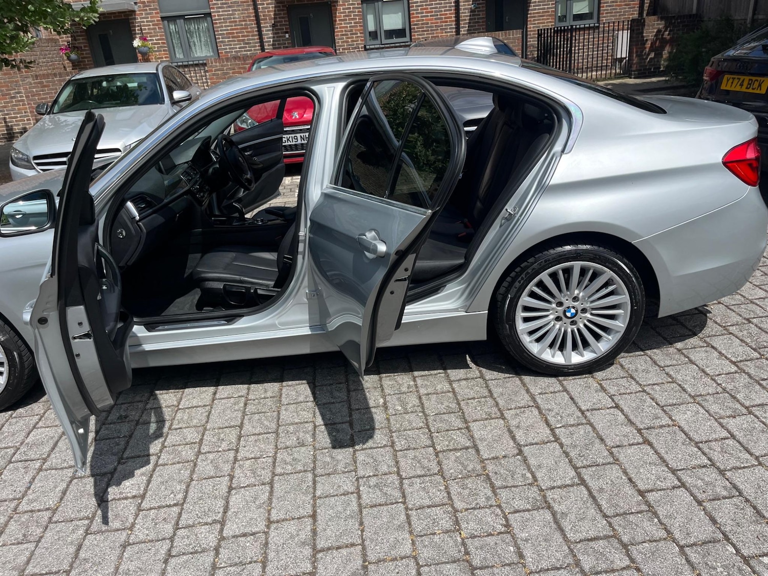 Vehicle 28